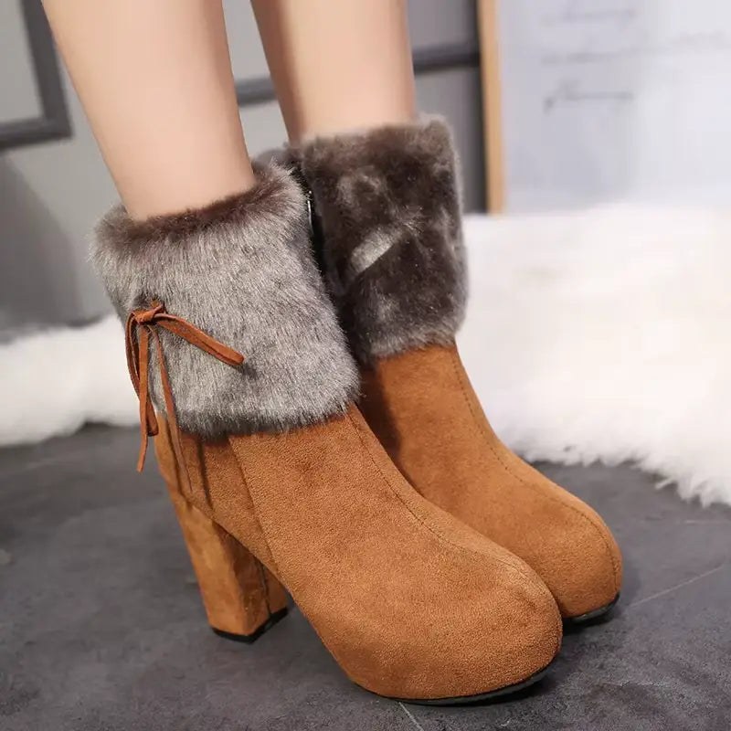 Nouvelles bottes d'hiver à plateforme pour femmes avec talon épais et cachemire