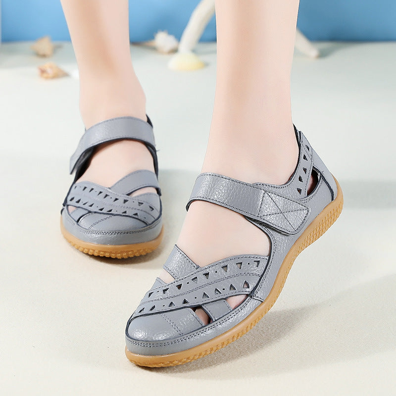 Sandales confortables avec semelle amortissante, idéales pour un usage prolongé sans fatigue.
